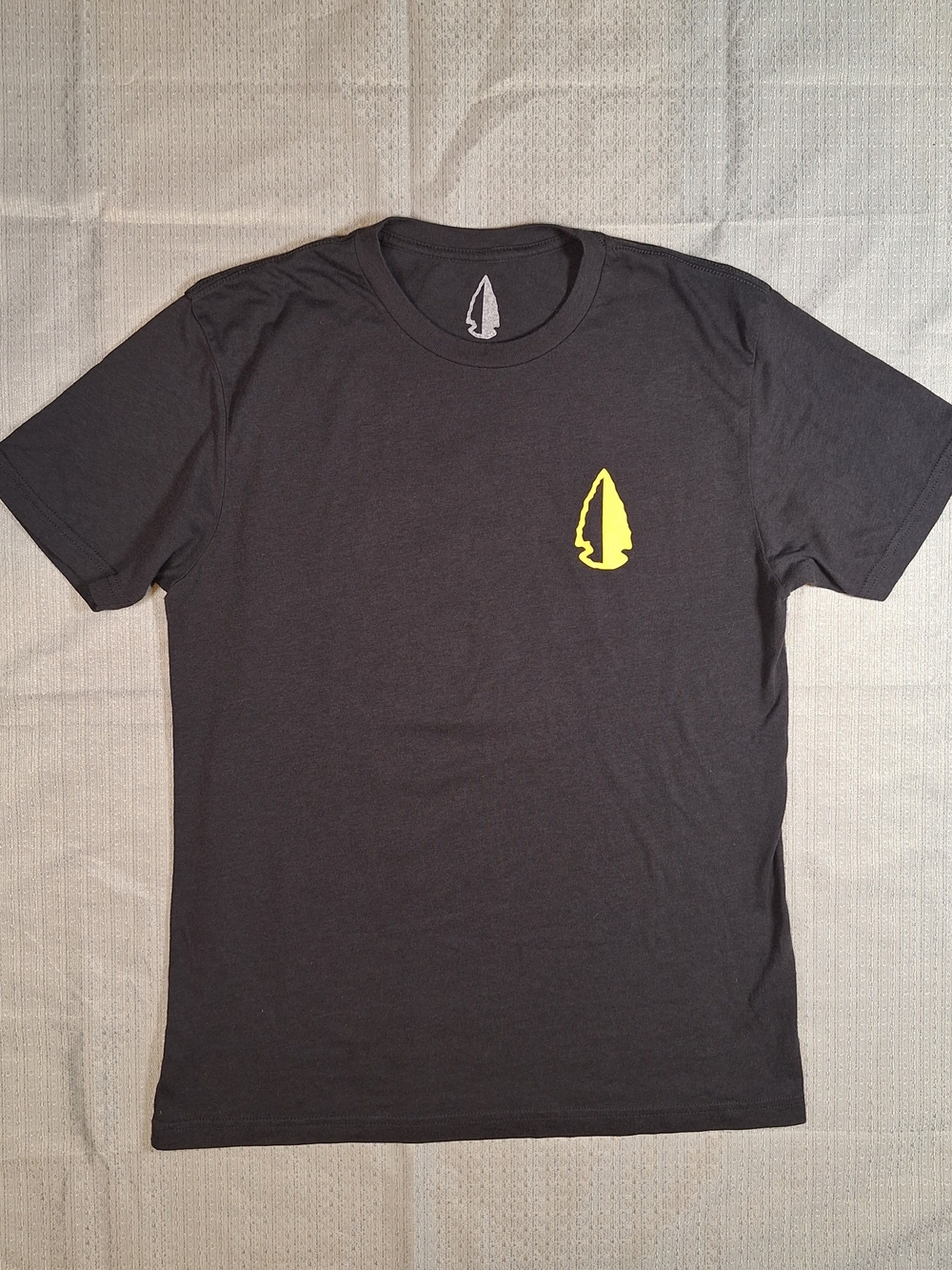 *Rare* Tachuntfish Black Short-Sleeve Tee with Arrowhead Graphic Men's Size M